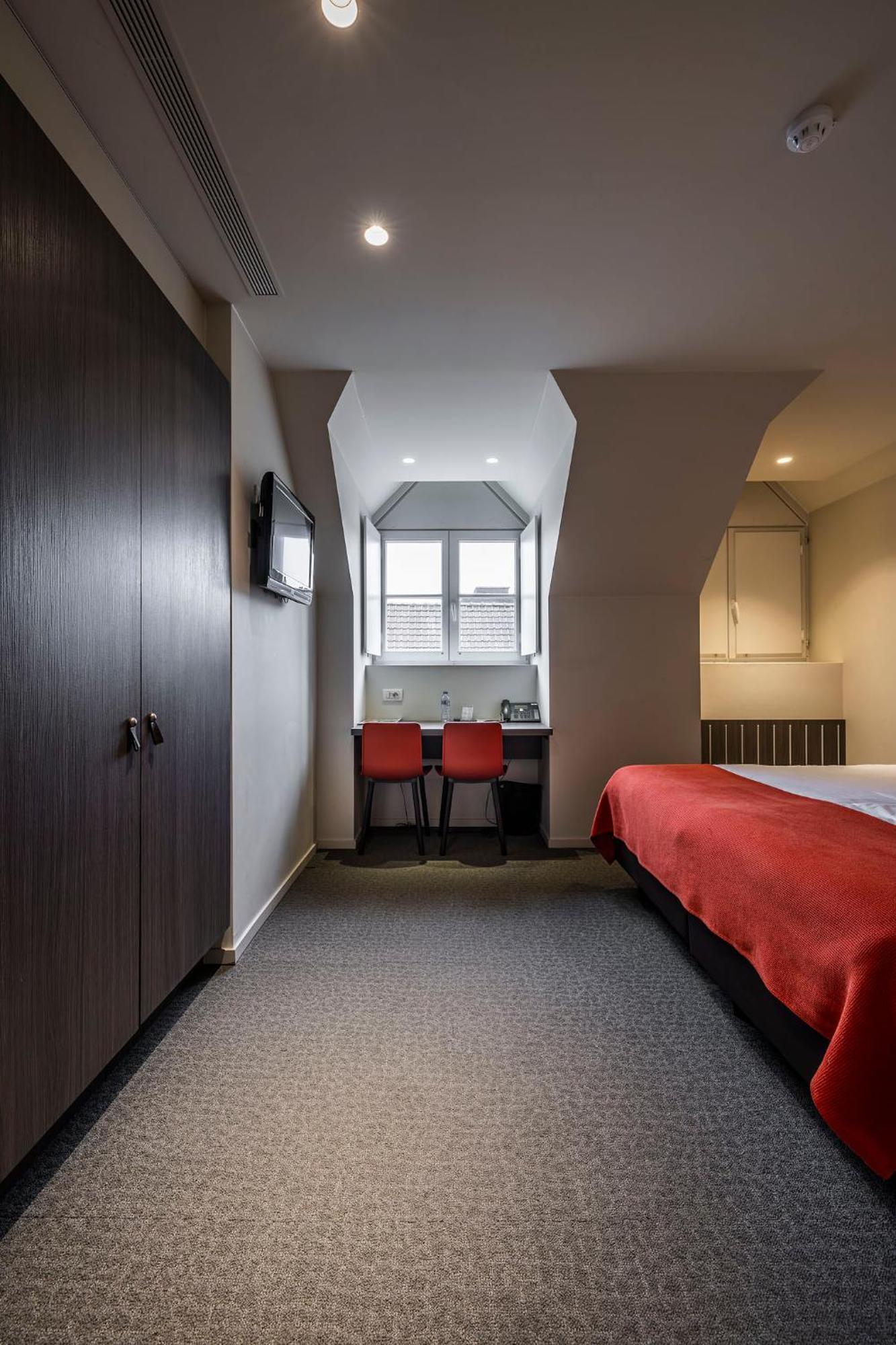 Square Hotel Kortrijk Eksteriør bilde