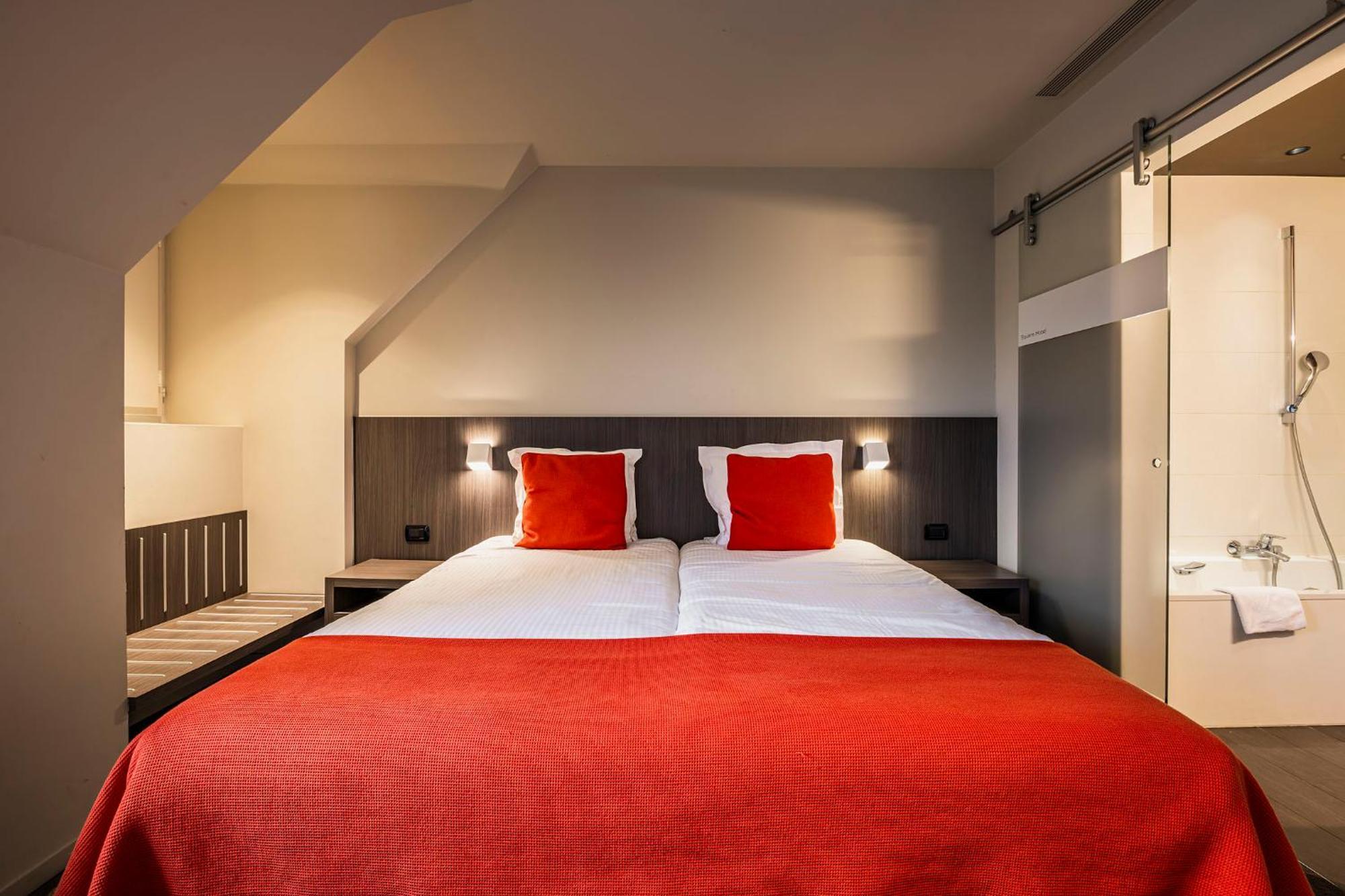 Square Hotel Kortrijk Eksteriør bilde