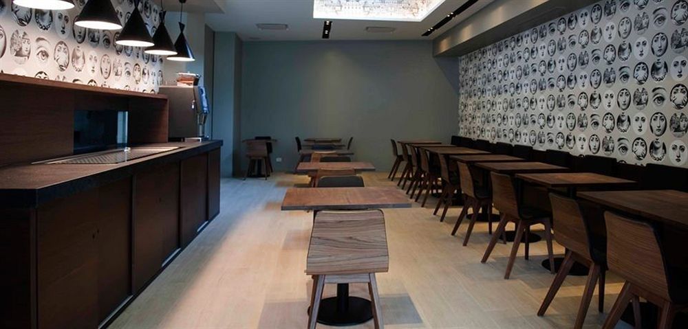 Square Hotel Kortrijk Eksteriør bilde